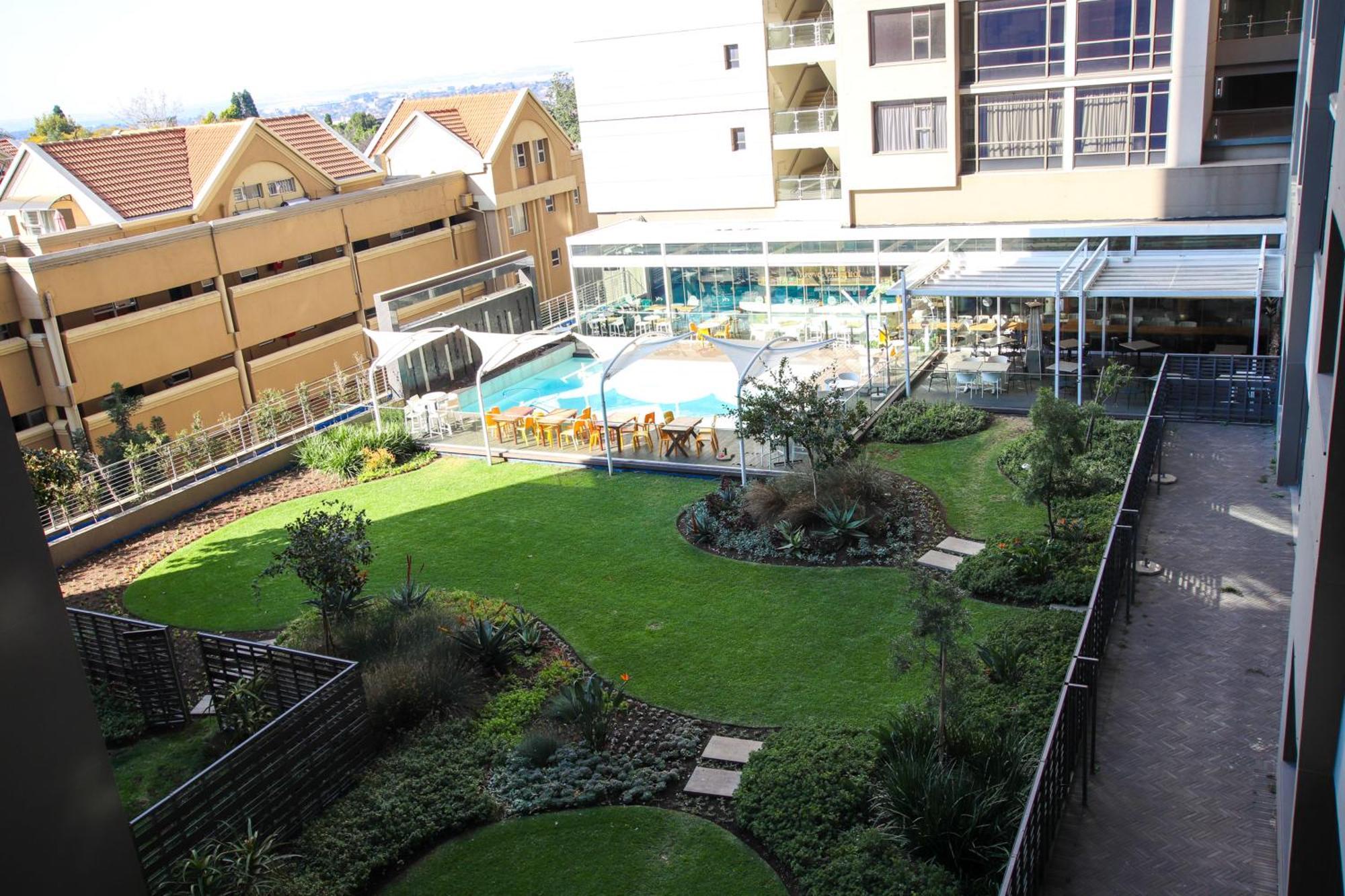 Cgrsa Apartments Sandton Johannesburg Exterior foto